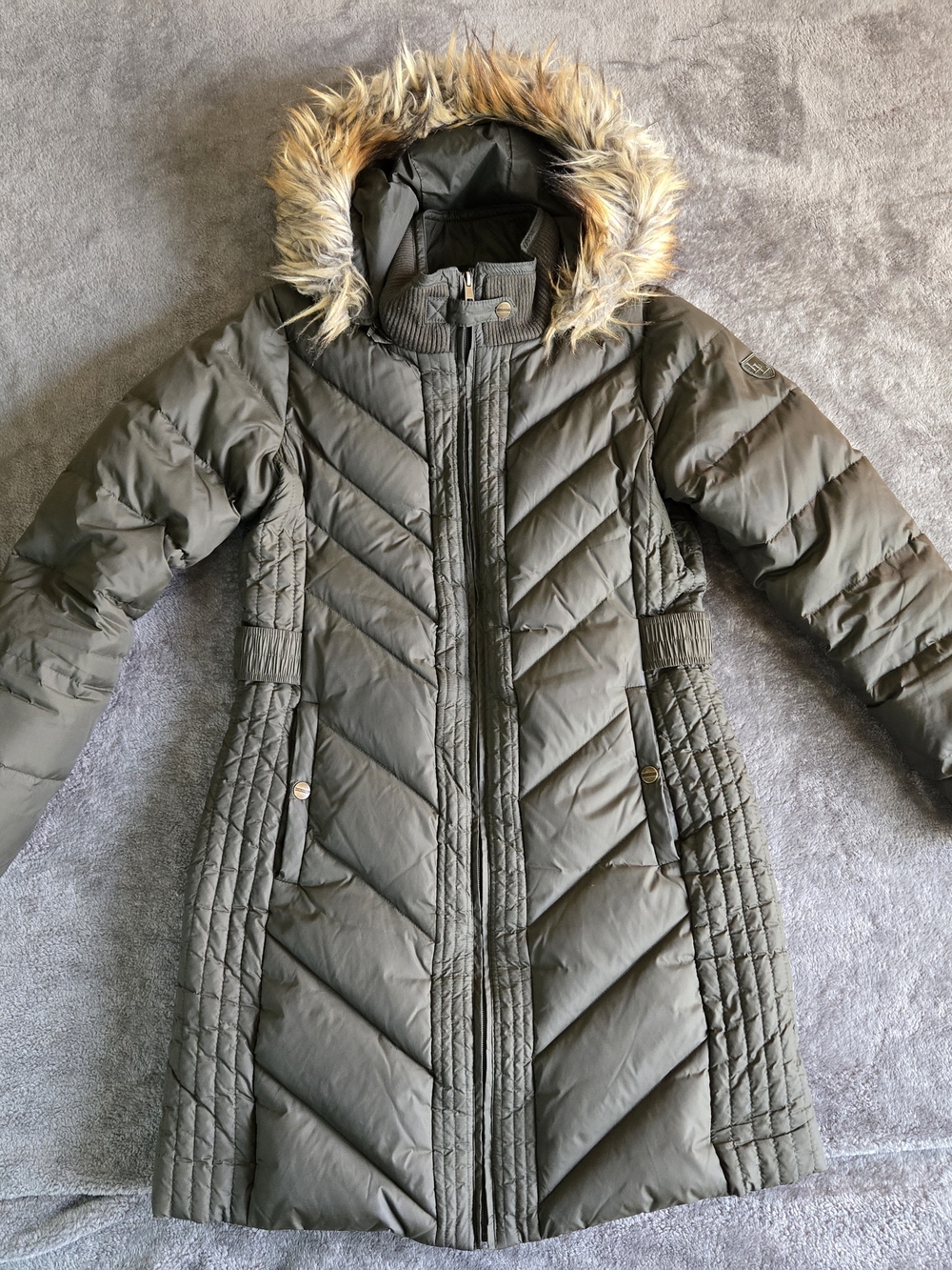 Larry Levine Olive Green Quilted Puffer Coat with Faux Fur Trim